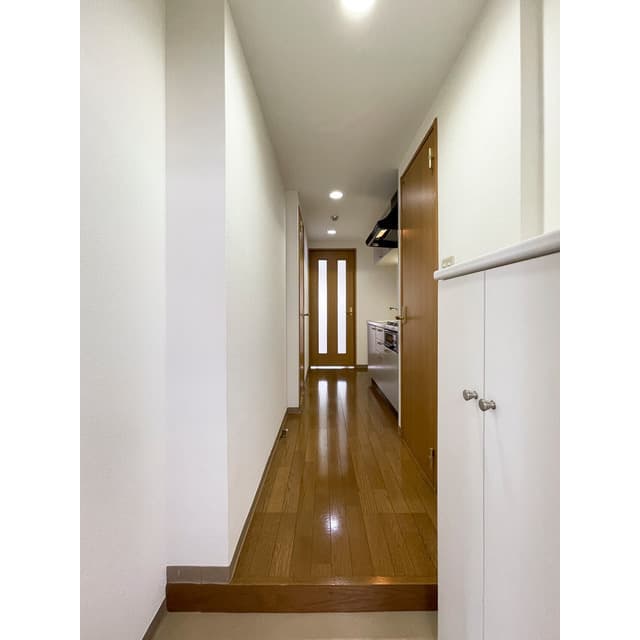 Room image 15