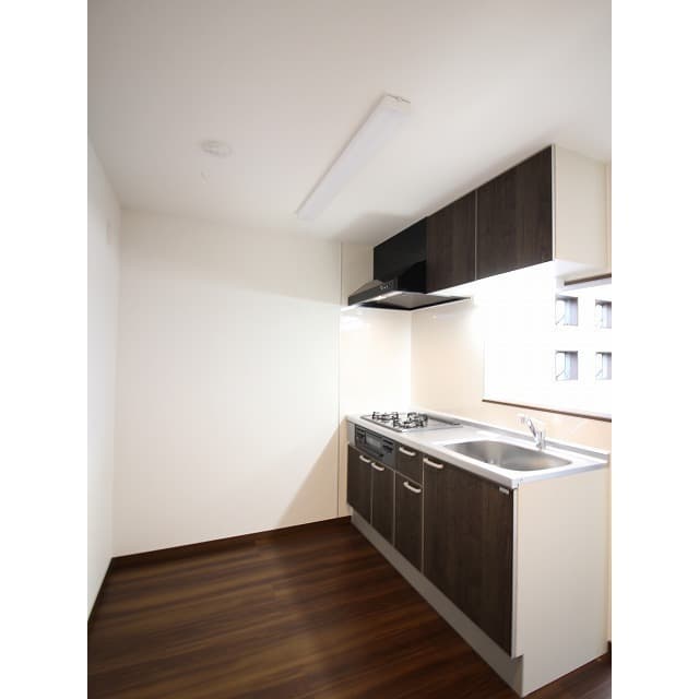 Room image 14