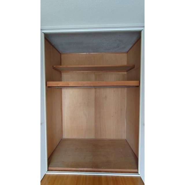 Room image 13