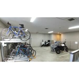 Room image 8