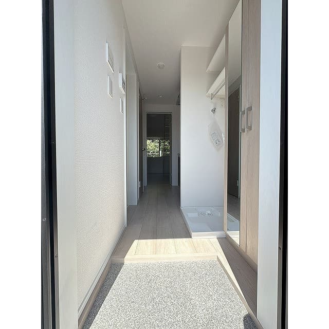 Room image 11