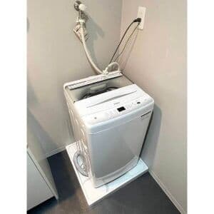 Room image 8