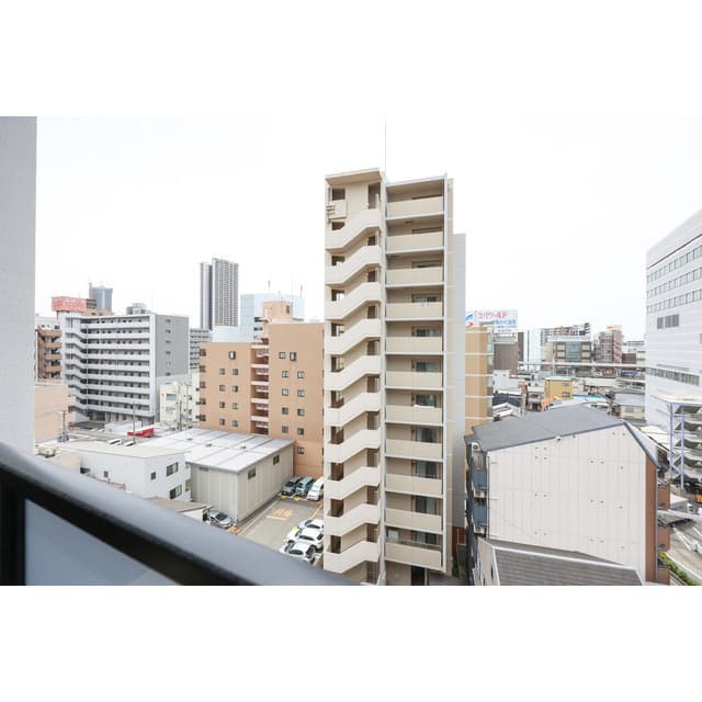 Room image 11