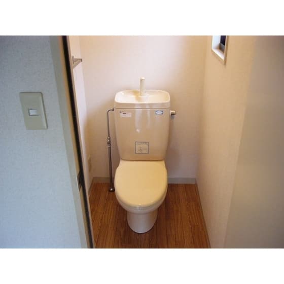 Room image 12