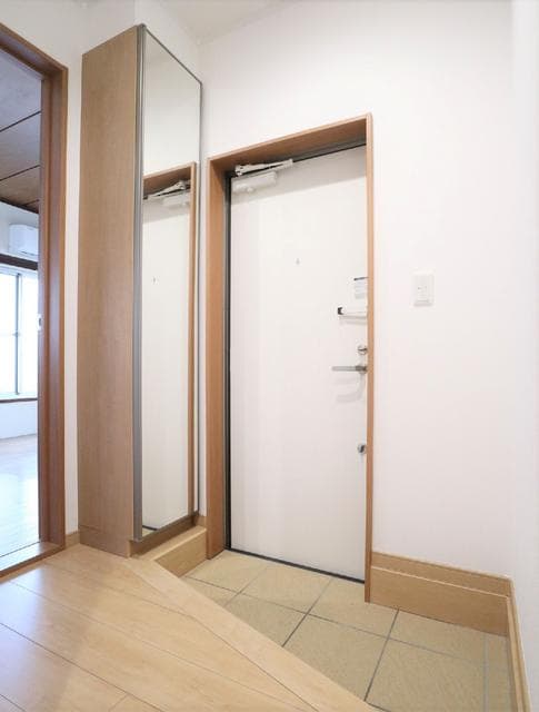 Room image 13