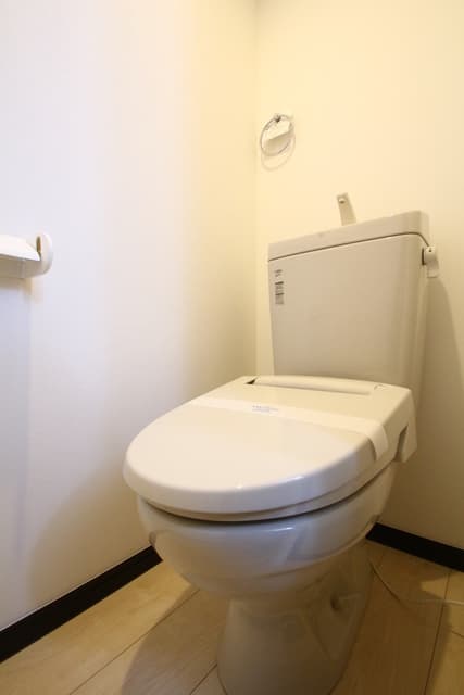 Room image 13