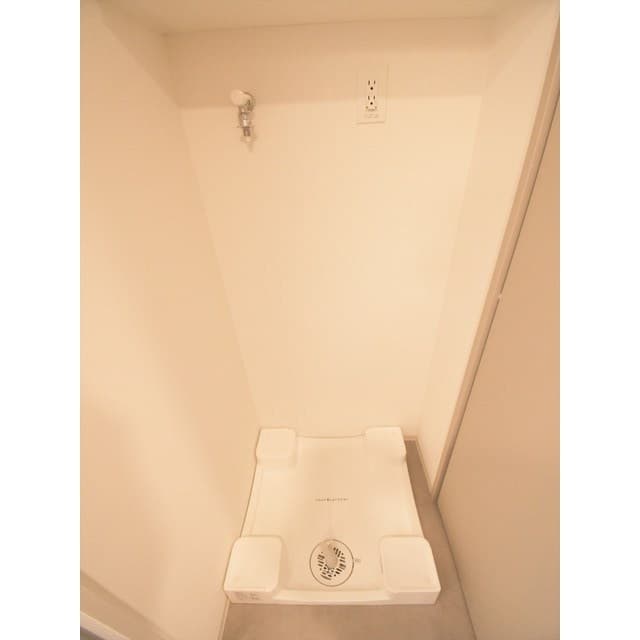 Room image 9