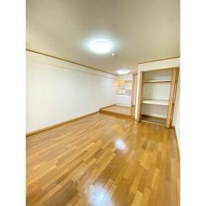 Room image 13
