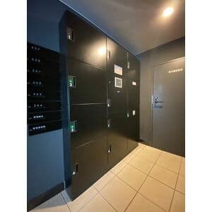 Room image 11