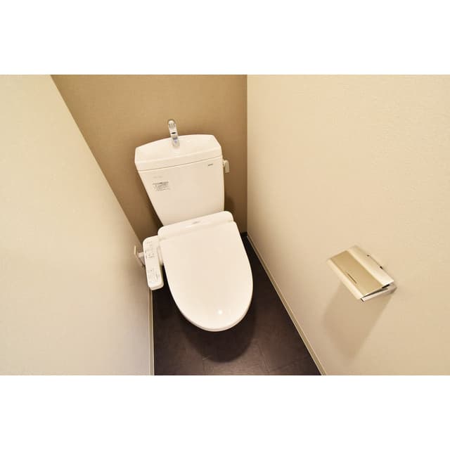 Room image 12