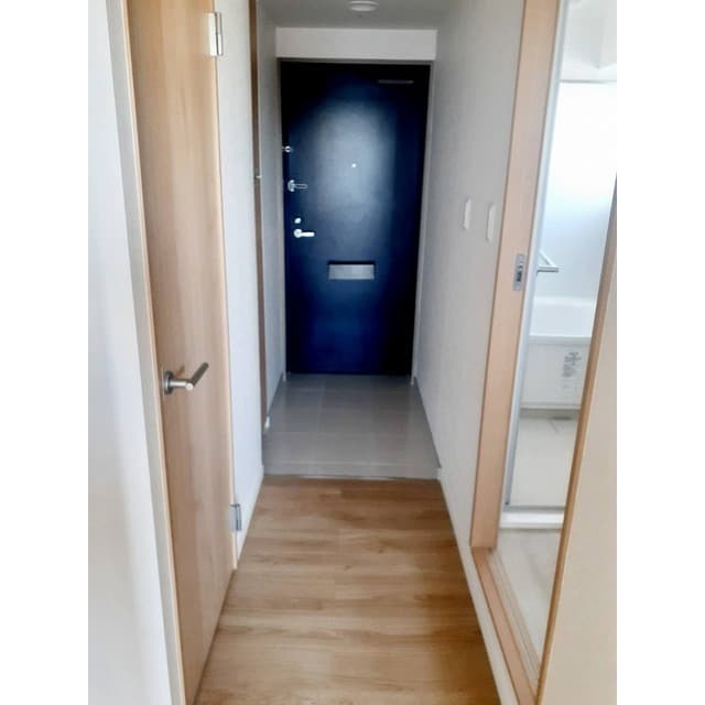 Room image 10
