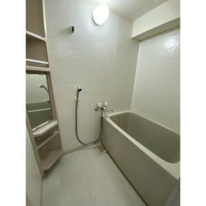 Room image 9