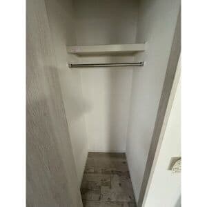 Room image 15