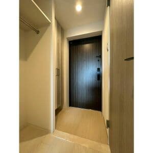 Room image 15
