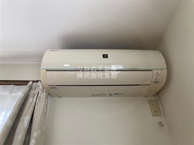 Room image 13