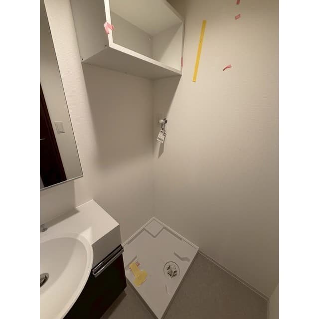 Room image 9