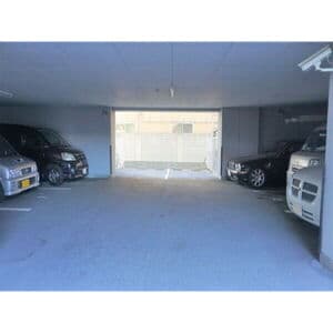 Room image 11