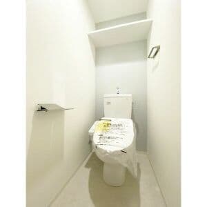 Room image 15