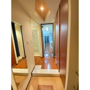 Room image 10