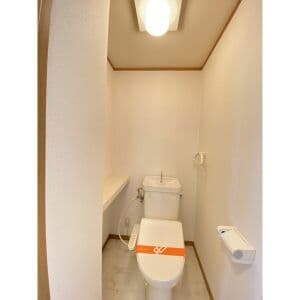 Room image 12