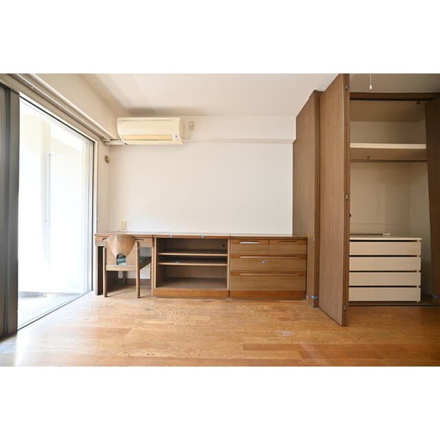 Room image 13