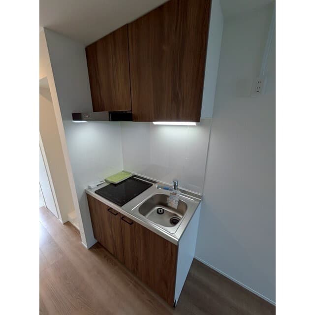 Room image 10