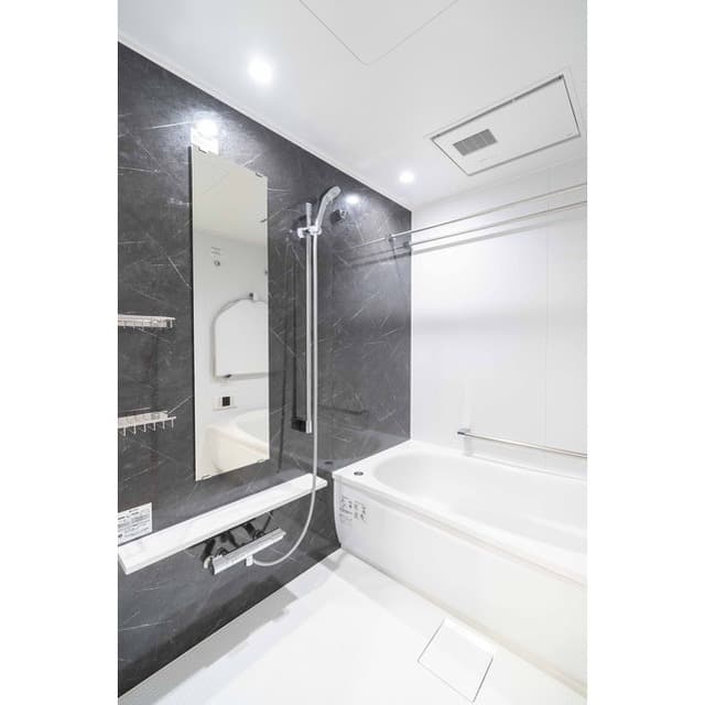 Room image 13