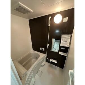 Room image 11