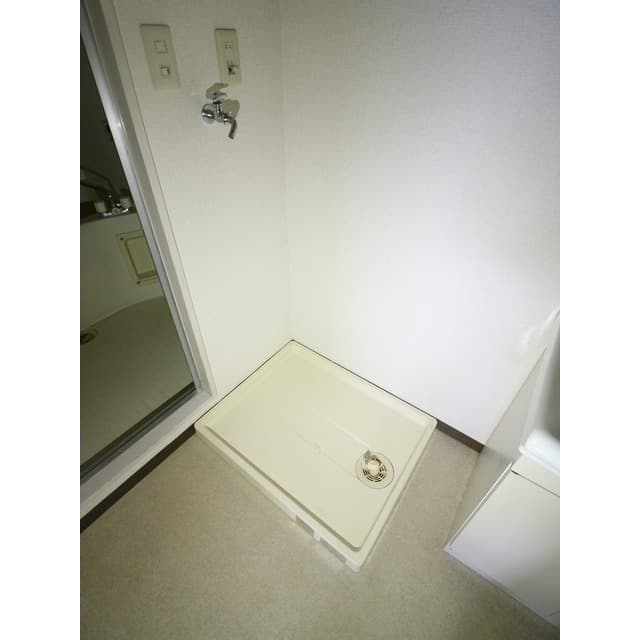 Room image 10