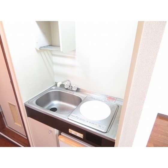 Room image 11