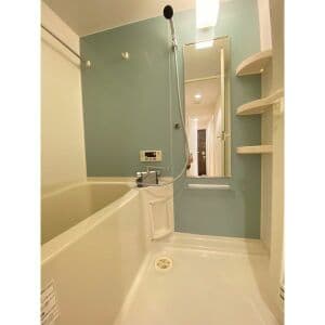Room image 8