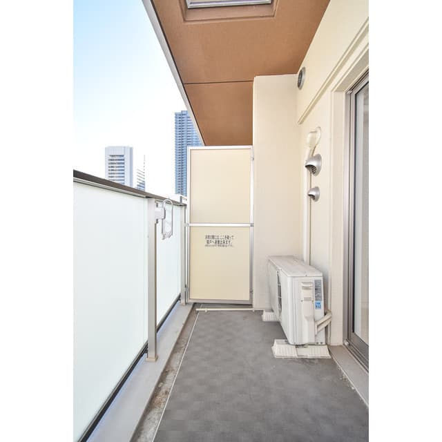 Room image 14