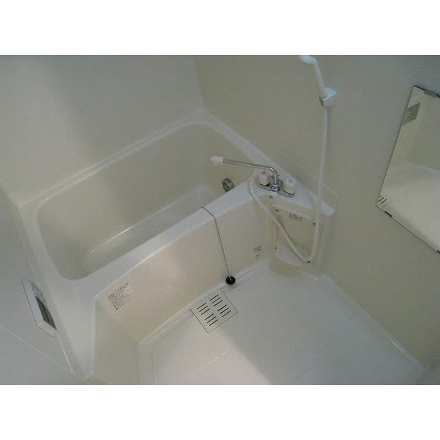 Room image 10