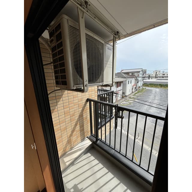 Room image 16
