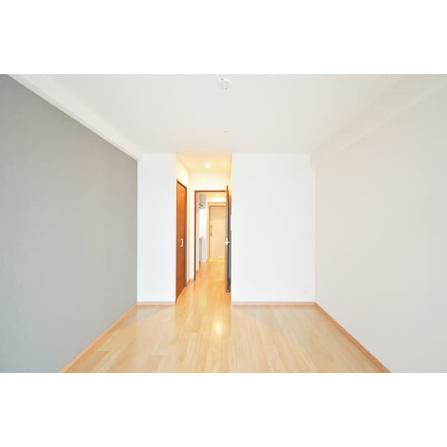 Room image 14