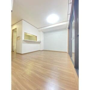 Room image 13