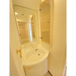 Room image 14