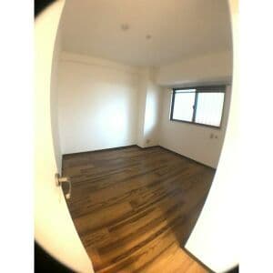 Room image 13