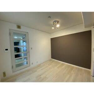 Room image 13