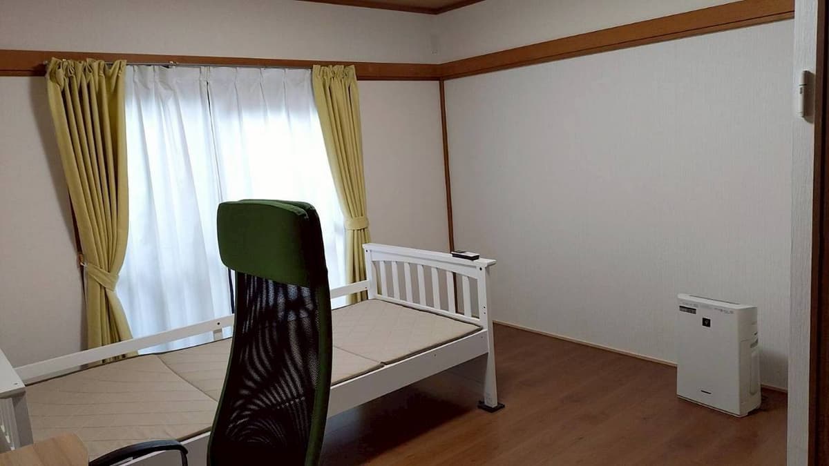 Room image 14