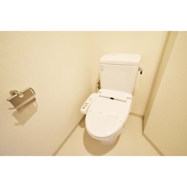 Room image 12