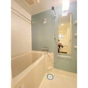 Room image 9