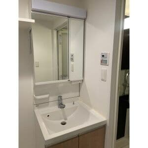 Room image 13