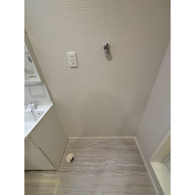Room image 13