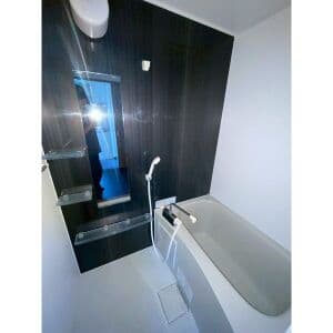 Room image 12