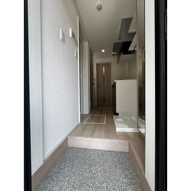 Room image 13