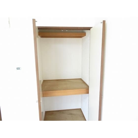 Room image 15