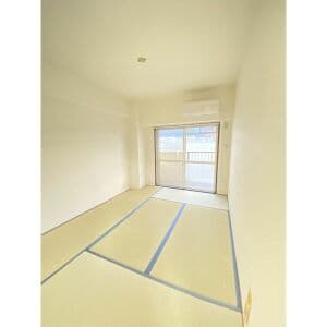 Room image 14