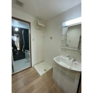 Room image 14