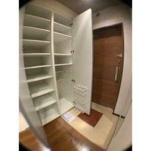 Room image 13
